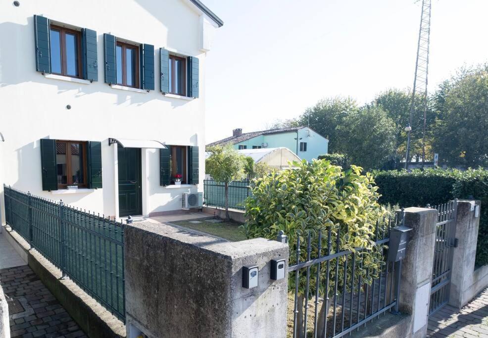 Dimore Al Borgo 蒙塔尼亚纳 外观 照片